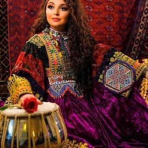 Meet your Posher, Munir